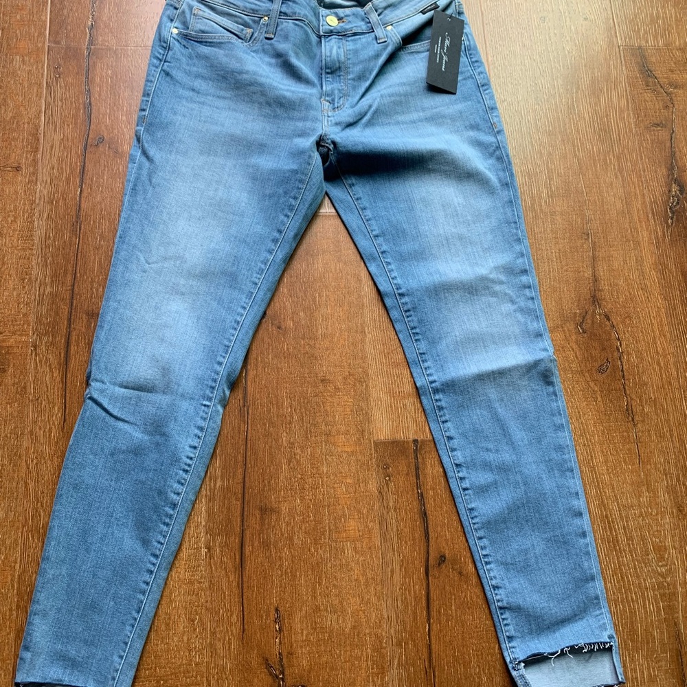 NWT Mavi Adriana Mid-Rise Super Skinny Jeans  - Size 30. Ankle Length